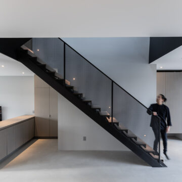 Elgin House – Stairs Horizontal With Model 49 half